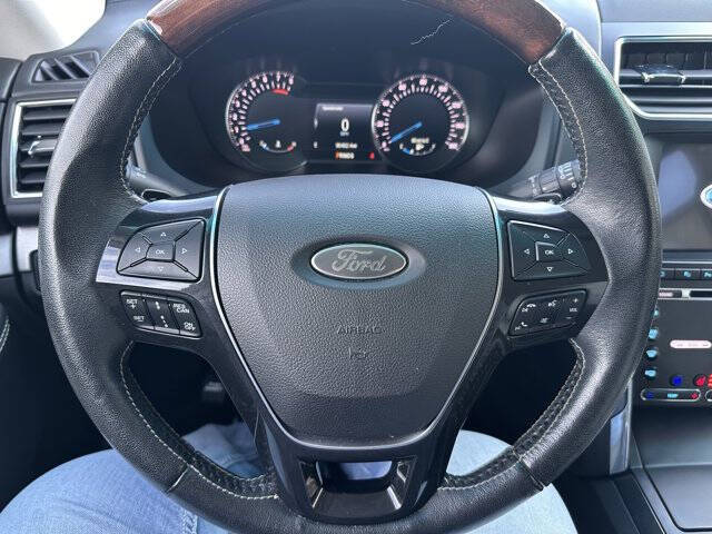 2017 Ford Explorer Platinum