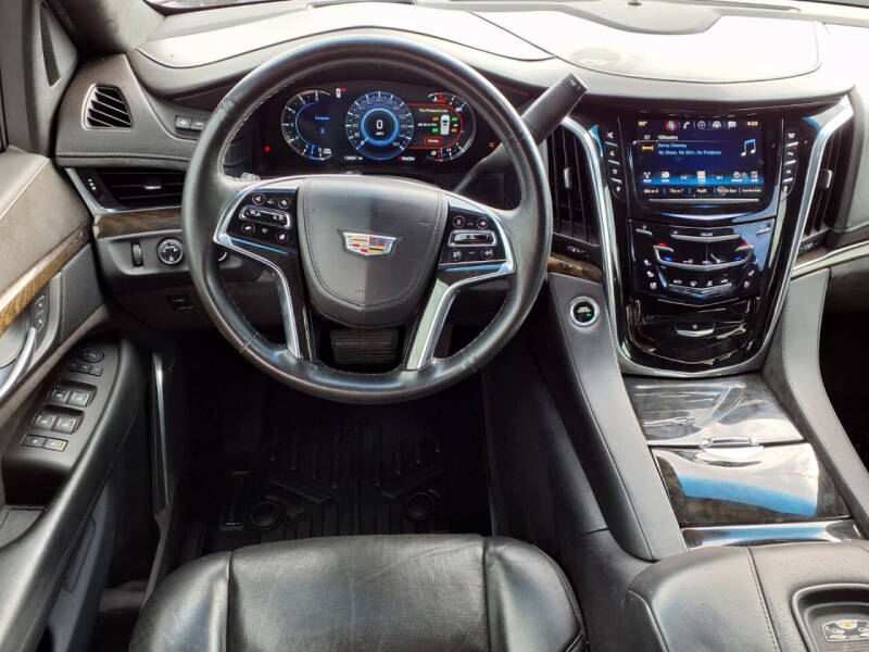 2016 Cadillac Escalade Platinum