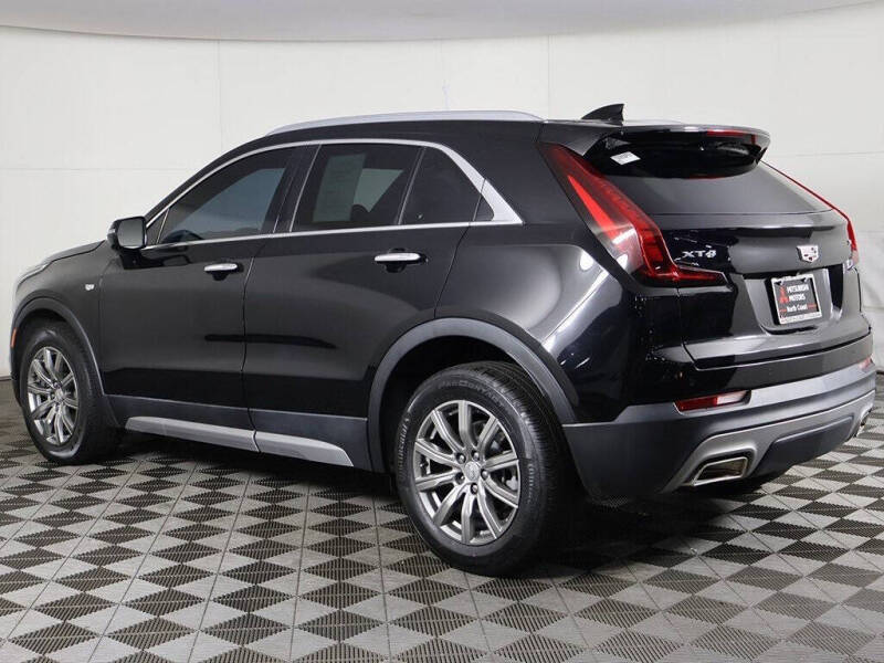 2022 Cadillac XT4 Premium Luxury