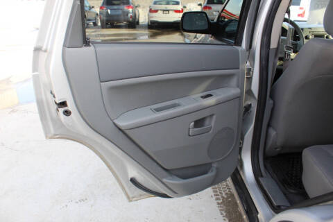 2006 Jeep Grand Cherokee Laredo