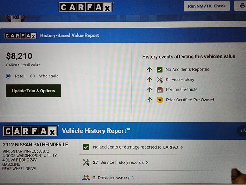 2012 Nissan Pathfinder LE