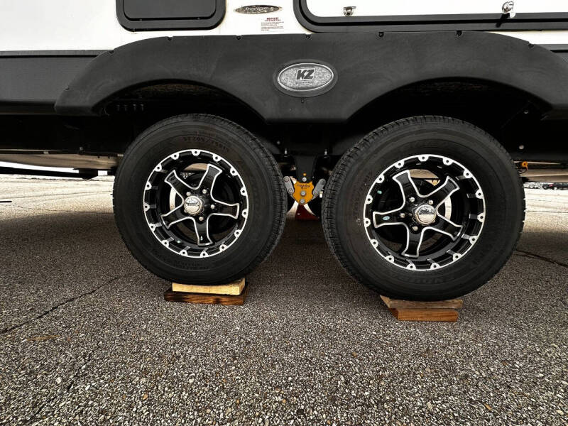 2022 KZ RV Connect 261RK