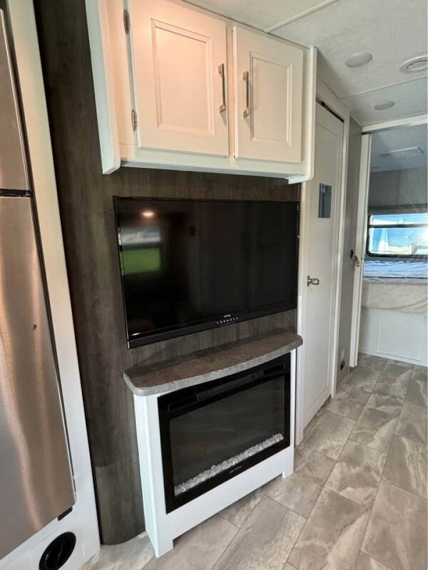 2022 Coachmen RV Encore