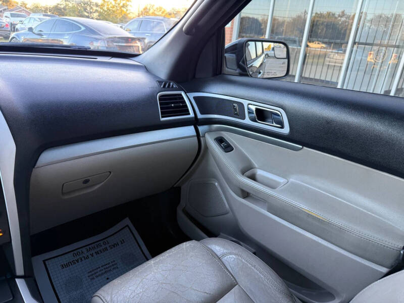 2012 Ford Explorer XLT