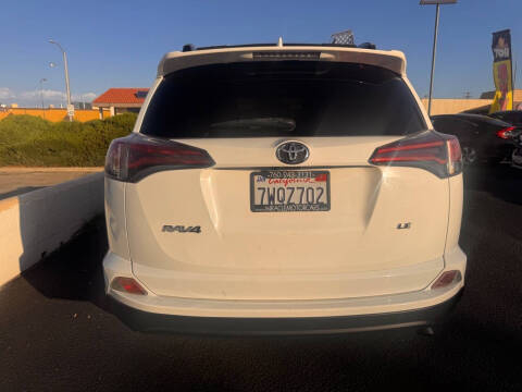 2017 Toyota RAV4 LE