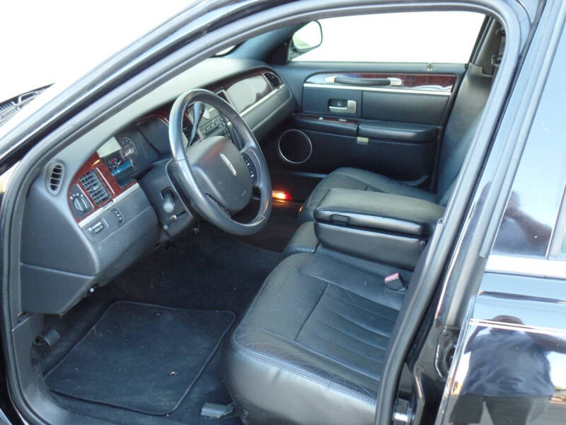 2007 Lincoln Town Car