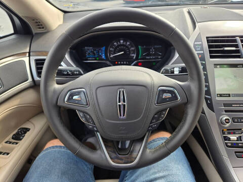 2017 Lincoln MKZ Hybrid Select