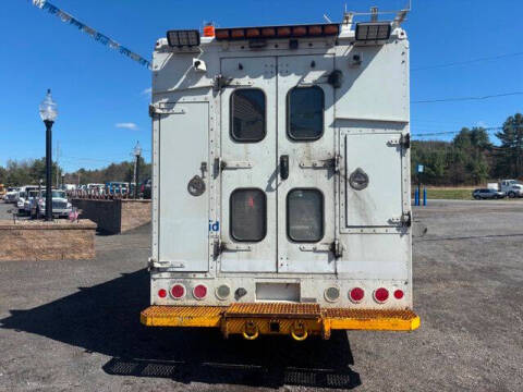 2016 Freightliner MT45 Chassis