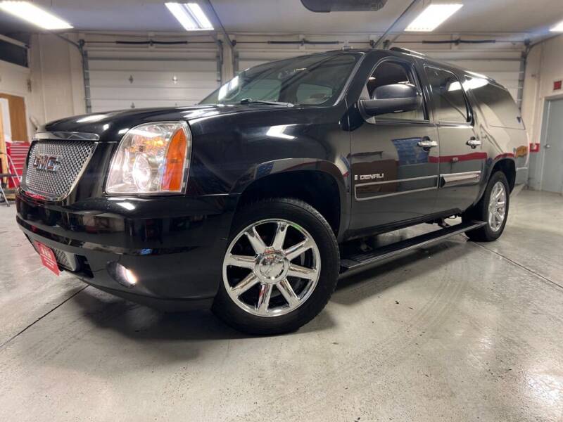 2008 GMC Yukon XL for sale at Mission Auto SALES LLC in Canton OH