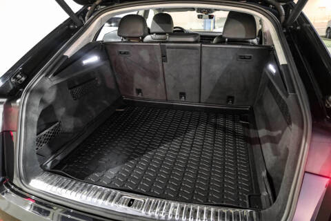 2020 Audi Q8 quattro Prestige 55 TFSI