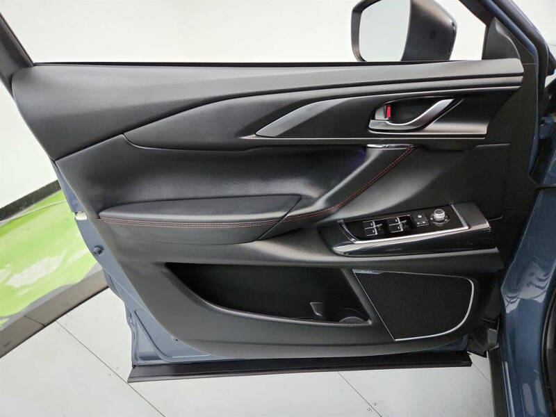 2021 Mazda CX-9 Carbon Edition