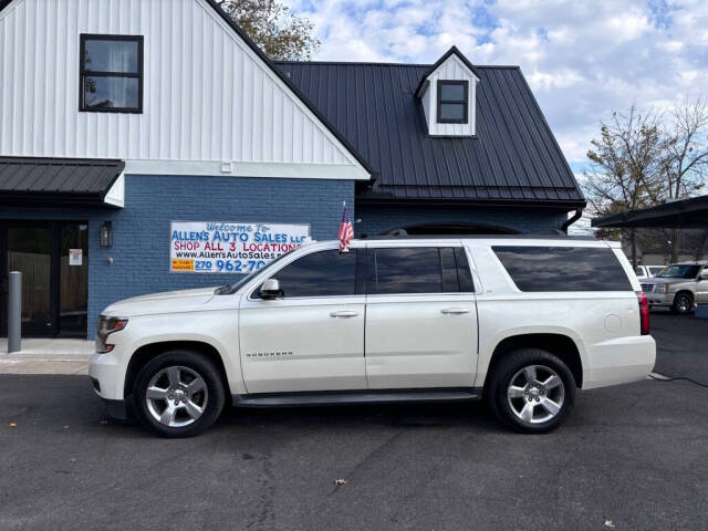 2015 Chevrolet Suburban for sale at Michael Johnson @ Allens Auto Sales Hopkinsville in Hopkinsville, KY