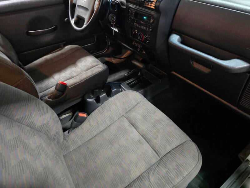 2005 Jeep Wrangler SE