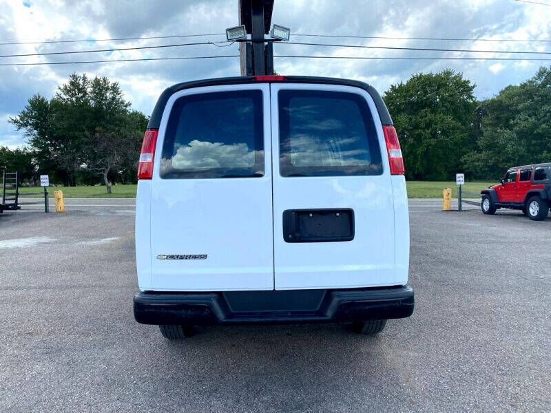 2019 Chevrolet Express 2500