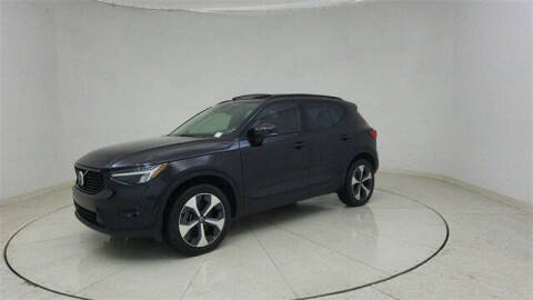 2024 Volvo XC40 B5 Plus Dark Theme