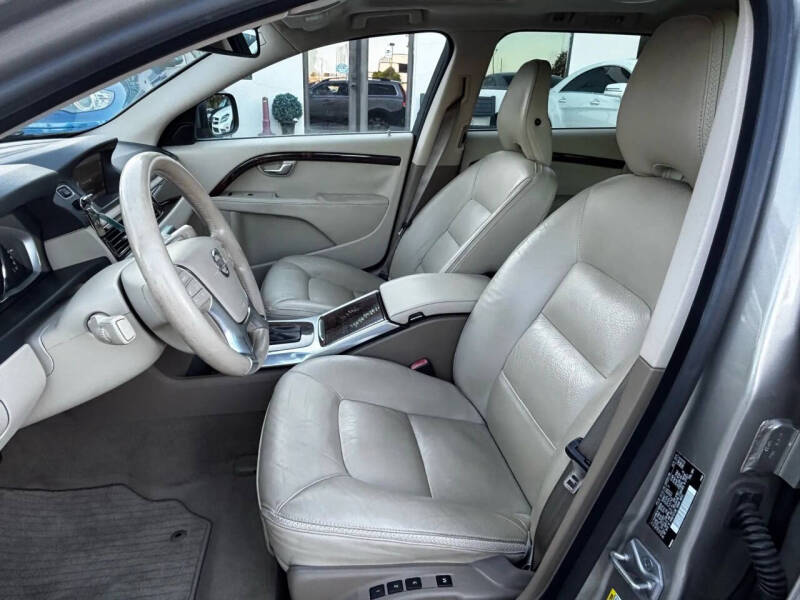 2015 Volvo XC70 T5 Drive-E Premier Plus