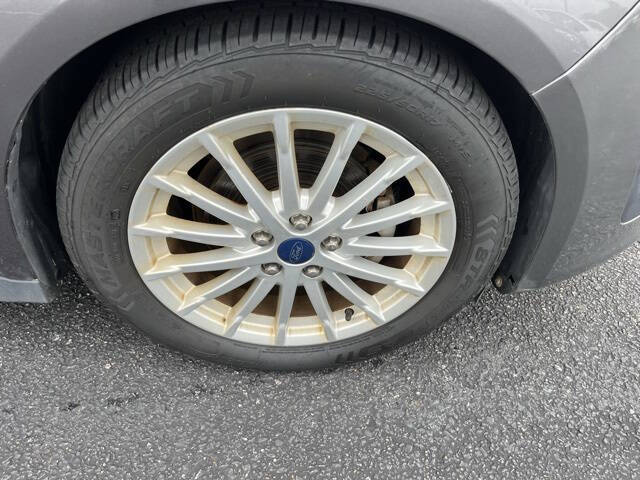 2014 Ford C-MAX Hybrid SE