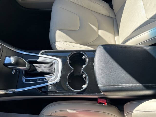 2017 Ford Edge Titanium