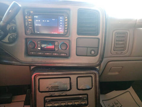 2004 GMC Yukon XL Denali