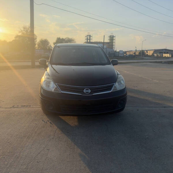 2011 Nissan Versa 1.8 S