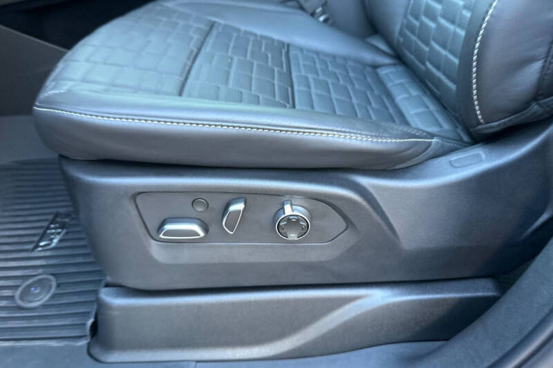 2023 Cadillac Escalade-V