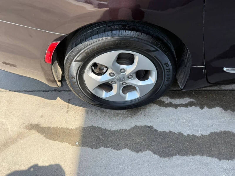 2017 Chrysler Pacifica Touring-L Plus