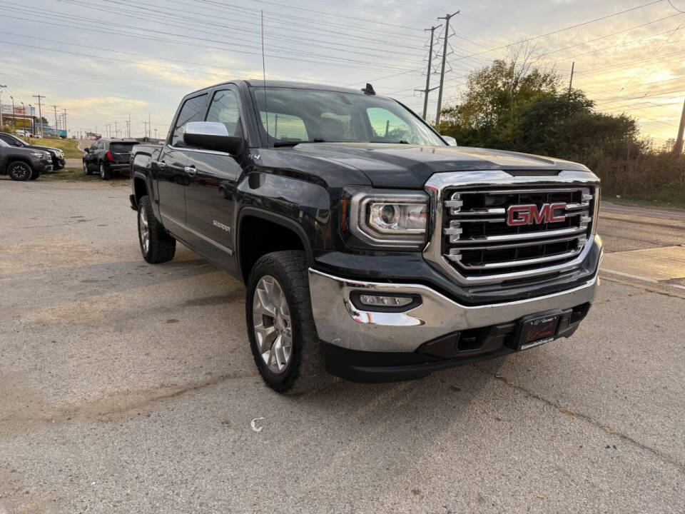 2017 GMC Sierra 1500 SLT's photo