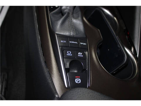 2022 Toyota Camry Hybrid SE Nightshade