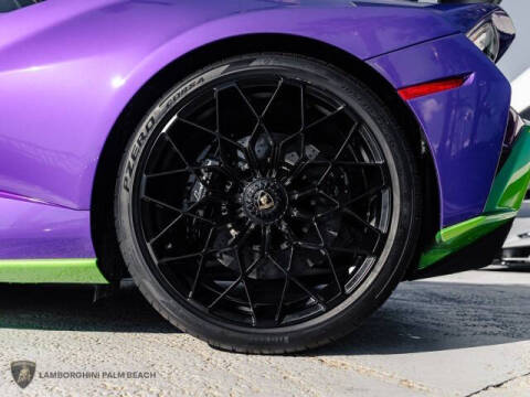 2024 Lamborghini Huracan STO