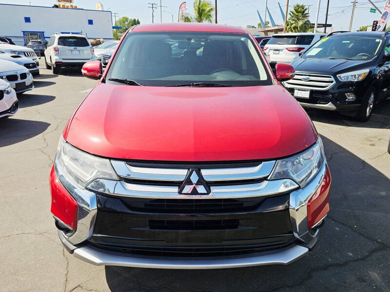 2016 Mitsubishi Outlander SE