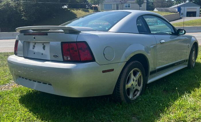 2002 Ford Mustang