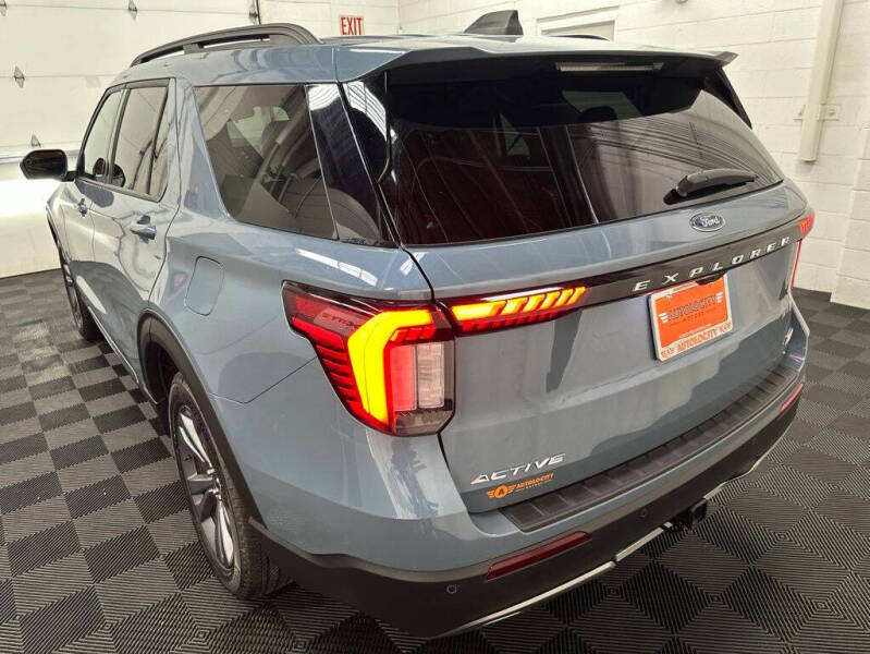 2025 Ford Explorer Active