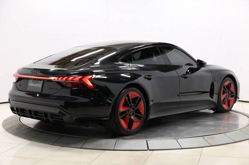 2022 Audi RS e-tron GT quattro