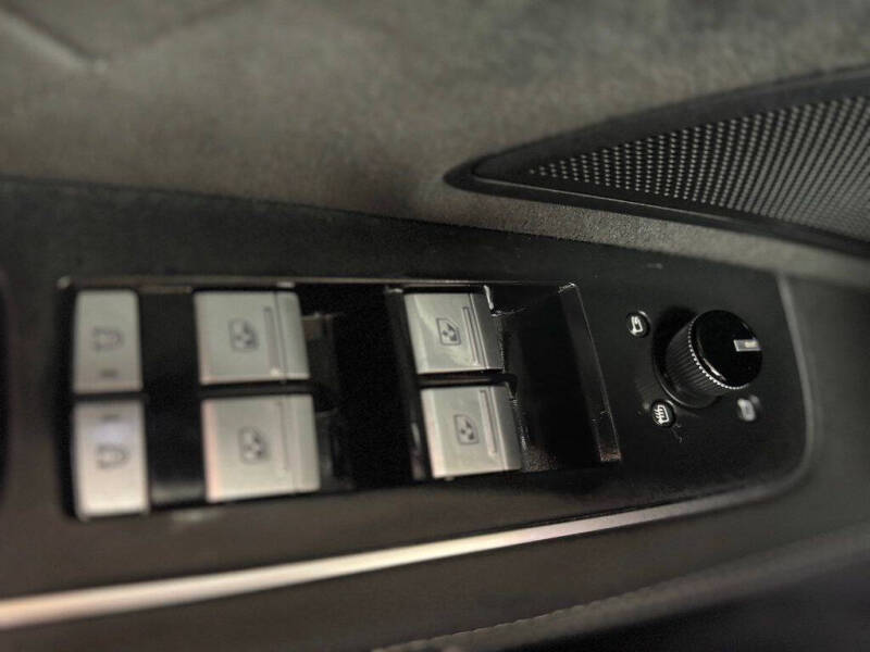 2023 Audi S8 4.0T quattro