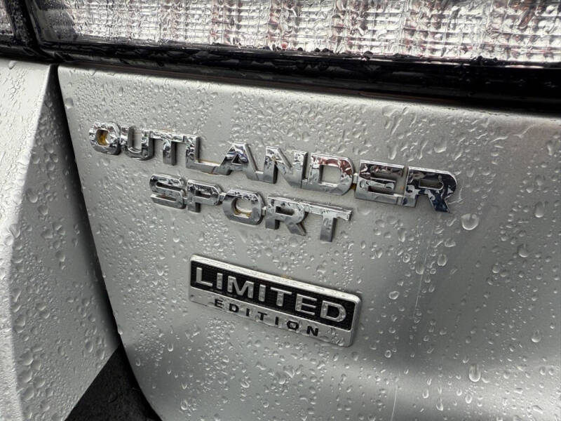 2022 Mitsubishi Outlander Sport LE