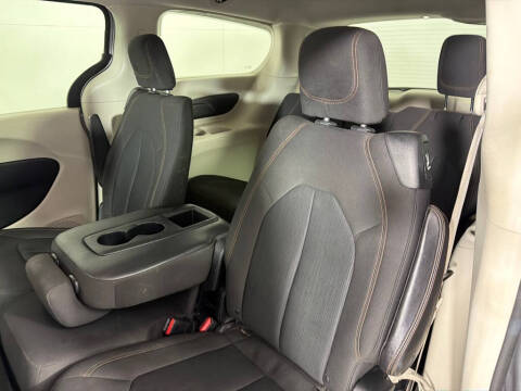 2018 Chrysler Pacifica LX