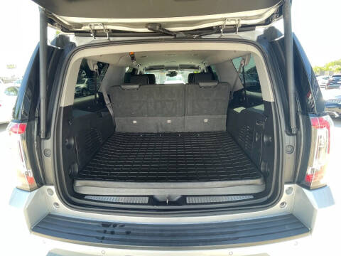 2017 GMC Yukon XL SLT