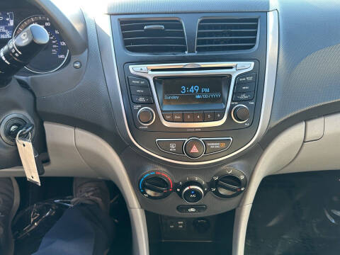 2017 Hyundai Accent Value Edition