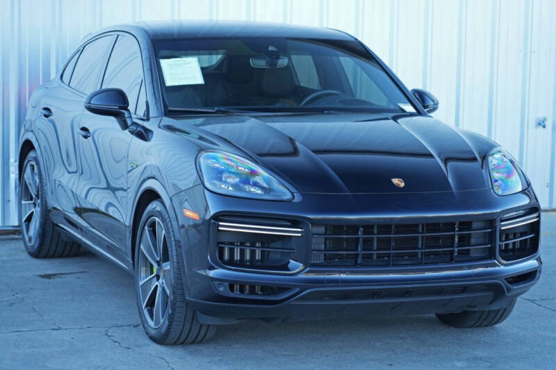 2021 Porsche Cayenne Turbo S E-Hybrid Coupe