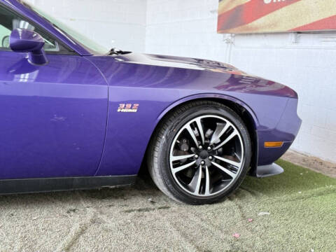 2013 Dodge Challenger SRT8 Core