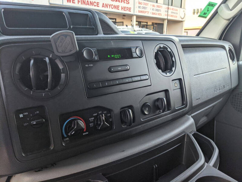 2013 Ford E-Series E-150