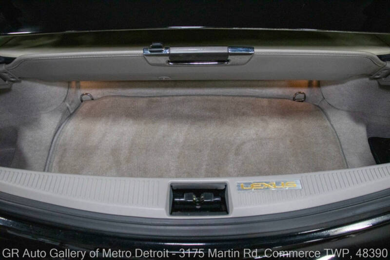 2004 Lexus SC 430