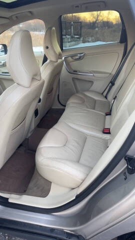 2012 Volvo XC60 T6 Premier Plus