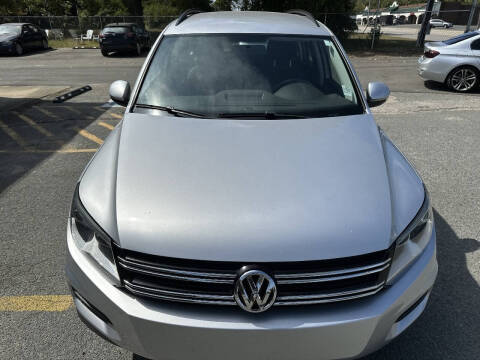 2015 Volkswagen Tiguan SE
