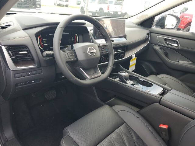 2025 Nissan Rogue Platinum