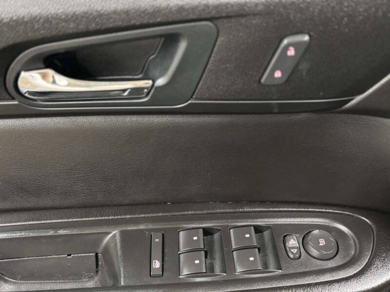 2016 GMC Acadia SLE-2