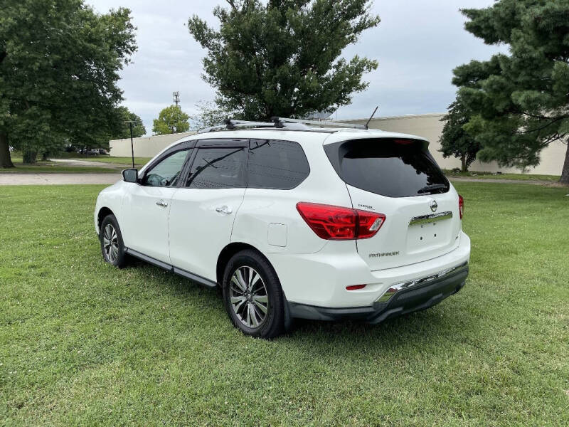 2017 Nissan Pathfinder S