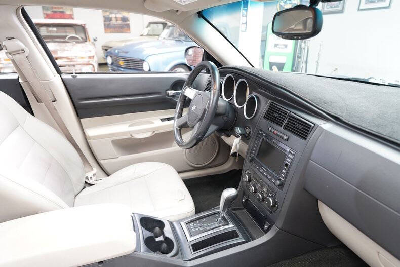 2005 Dodge Magnum RT