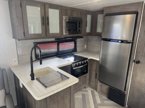 2022 Forest River Salem Midwest 27RK