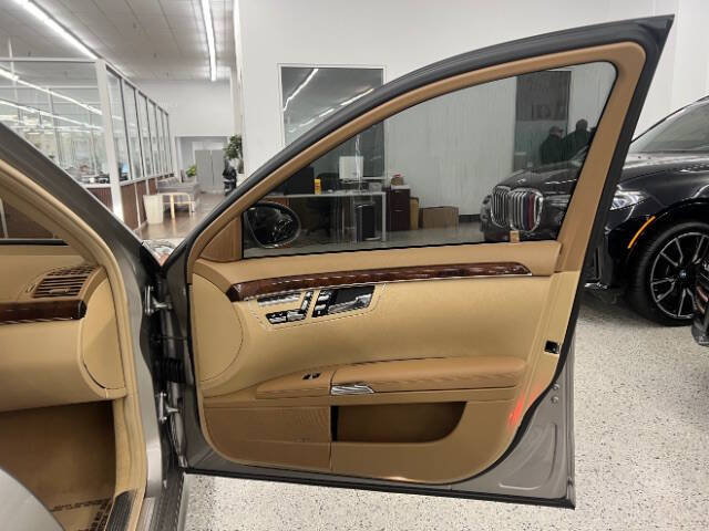 2009 Mercedes-Benz S-Class S 550 4MATIC